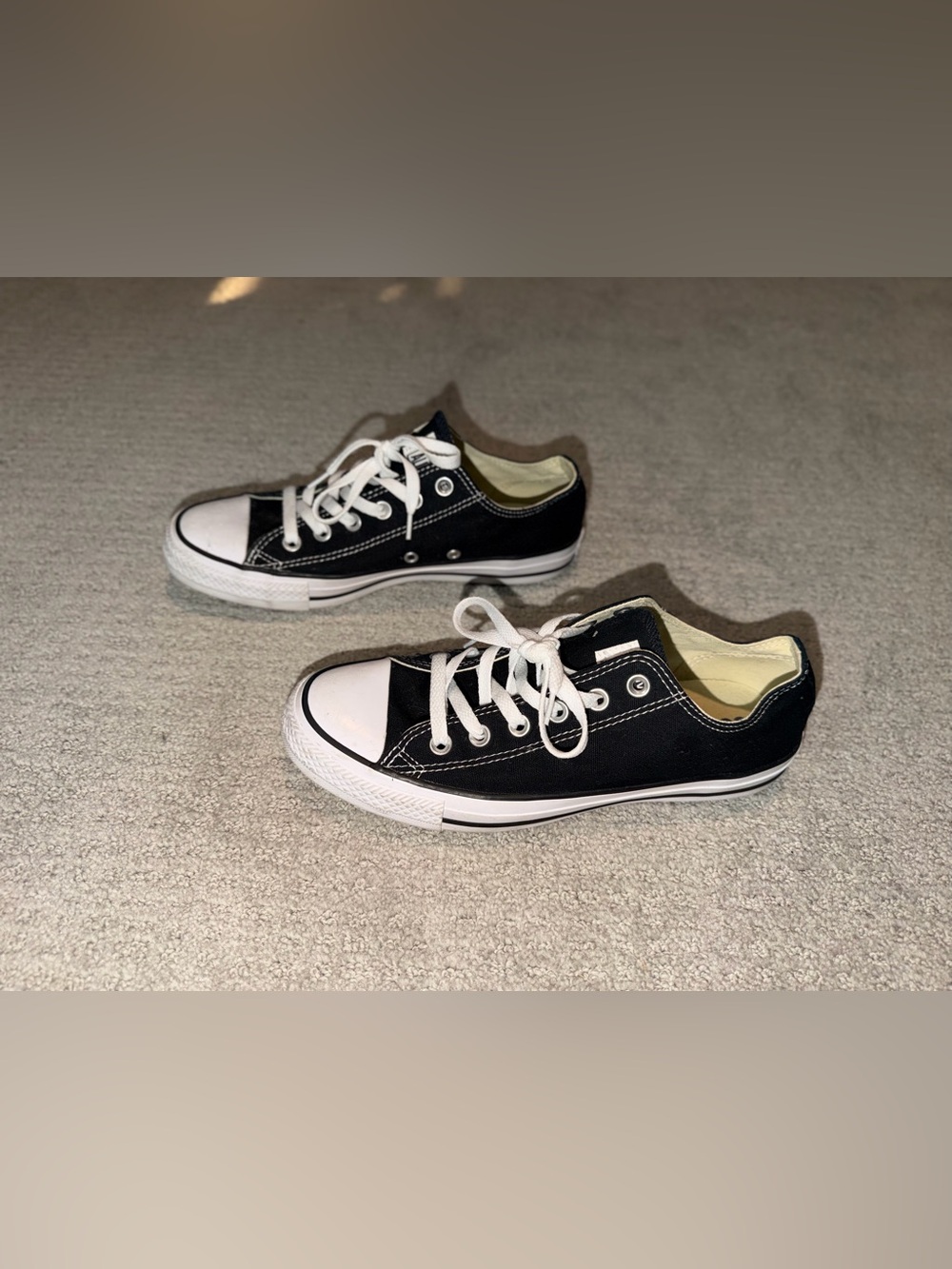 Converse Chuck Taylor All Star Low Top – Black/White – Size 9 Women’s / 7 Men’s